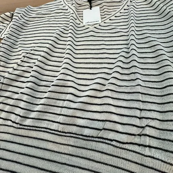NWT* Olivaceous Linen Blend White Sweater w/ Black Stripes - Women's S - Picture 4 of 7